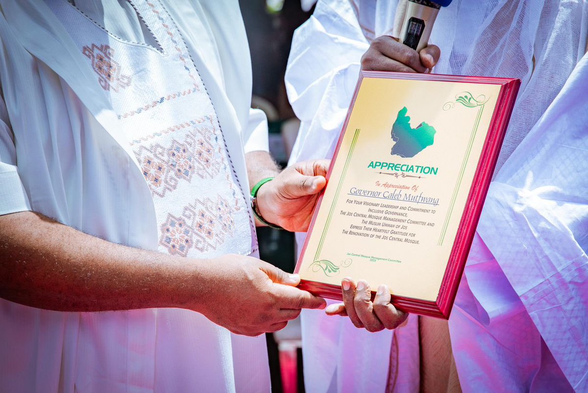 CalebMutfwang's tweet image. MY REFLECTIONS ON THE VISIT OF THE MUSLIM UMMAH AND OUR SHARED COMMITMENT TO PLATEAU STATE
Today, I received a high-powered delegation from the Muslim Ummah in Plateau State, led by the Emir of Kanam, His Royal Highness Alhaji Muhammadu Muazu Muhammadu II, who ably represented…