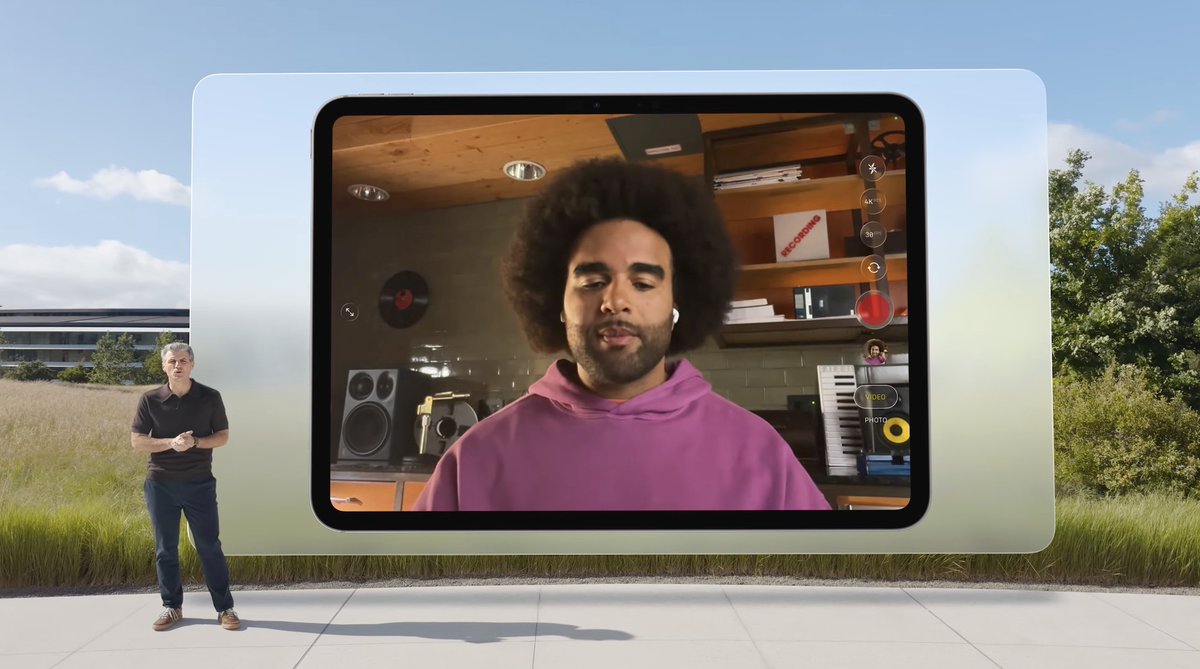 BRO

AIRPODS MICROPHONES SUCK ASS

HAVE YOU TRIED RECORDING A VOICE NOTE WITH IT?

WTF????????????