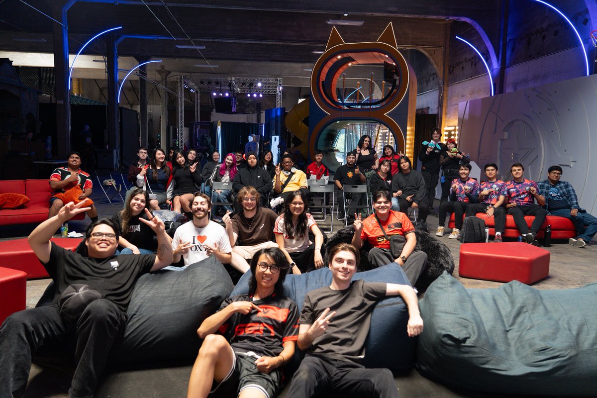 VCTAmericasComm's tweet image. 1st Watch Party in the ๐
Thank you to @NRGgg for allowing us to utilize the NRG Spectrum Castle to host our 1st Watch Party.
Make sure to be up to date with all VCT Community by โฆ
โ
Following us on socials
โ
Joining the discord
โ
Bringing the Energy
๐ธ: @K3vin_L1N