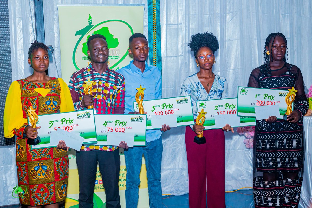 Last week, @CONAJEC_BF celebrated its 10th anniversary at Partners’ Night  where they awarded AYC with the #GoldenPartner trophy.
 The award was accepted by our former Chair Boubakar Yougbare, symbolizing our collective commitment to #YouthLeadership across Africa. 

#AYCInAction