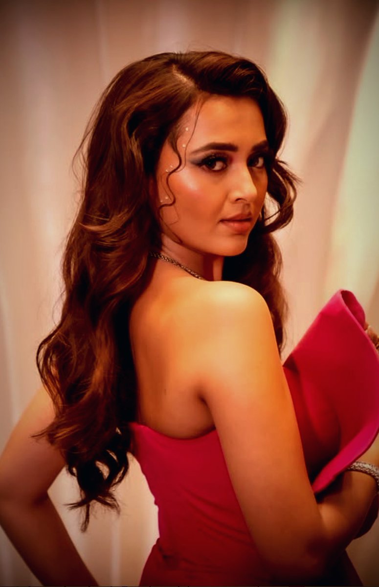 💫 Tejasswi — a name that means light, and a soul that brings it wherever she goes.
<a href="/itsmetejasswi/">Tejasswi Prakash</a>

Happy Birthday Tejasswi 🎂

#HBDTejasswi #TejasswiPrakash