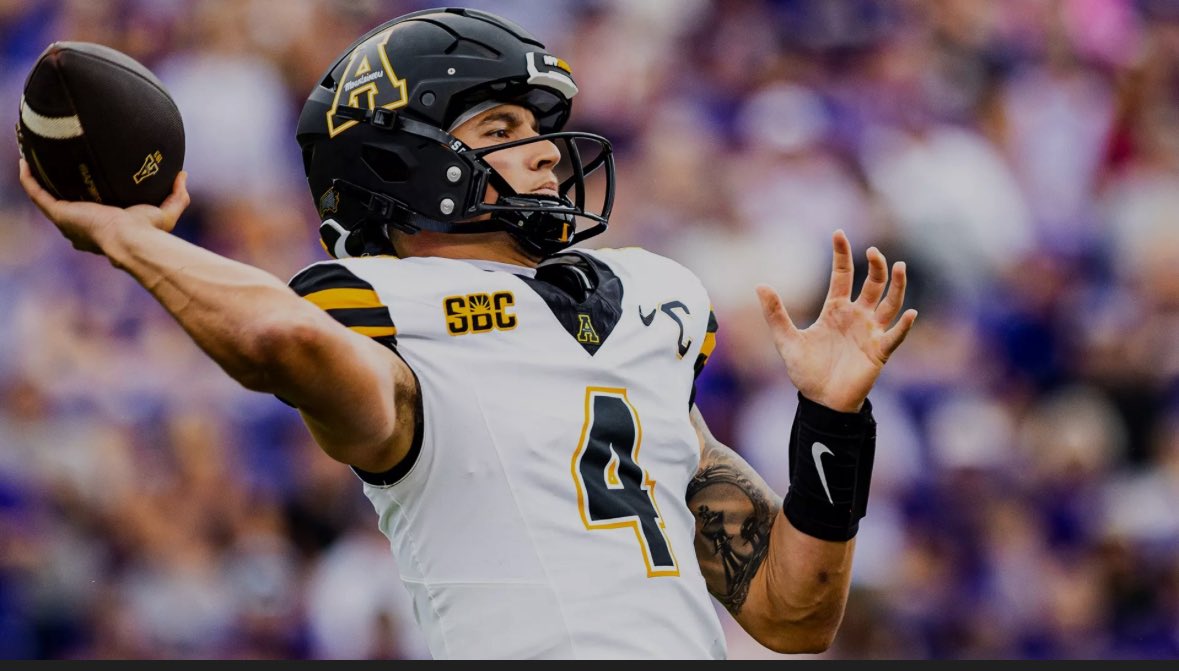 I will be at Appalachian State on 6/21. Ready to work!!
<a href="/rileywatkins0/">Riley Watkins</a> <a href="/Dowell_Loggains/">Dowell Loggains</a> <a href="/AppState_FB/">App State Football</a> <a href="/si_vikings_fb/">South Iredell Vikings Football</a> <a href="/CoachMonachino/">Sam Monachino</a> <a href="/ChrisReynolds_3/">Chris Reynolds</a>