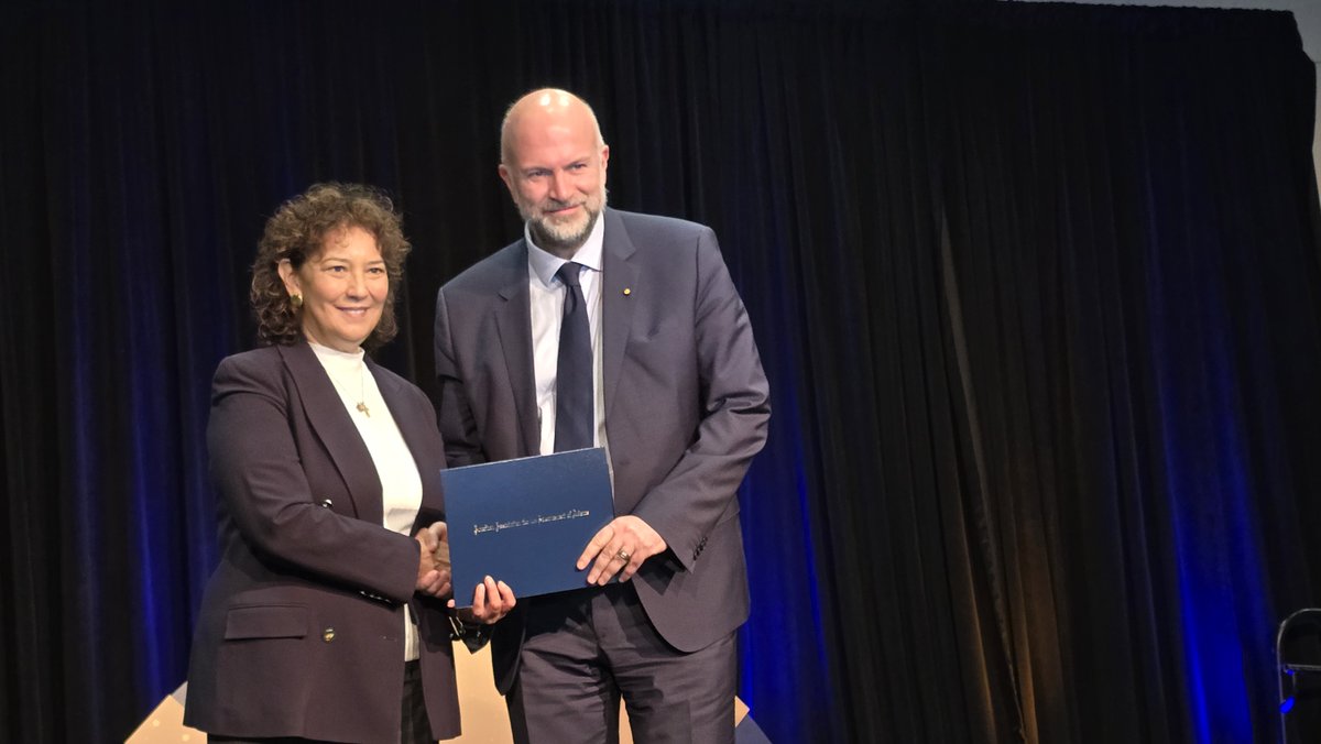 UNOBiomechanics's tweet image. Over the weekend, Assistant Dean Nick Stergiou, PhD attended the induction ceremony for the prestigious American Association for the Advancement of Science held in Washington DC.
Read the UNO news story to learn more about his scientific achievements: unomaha.edu/news/2025/03/u…