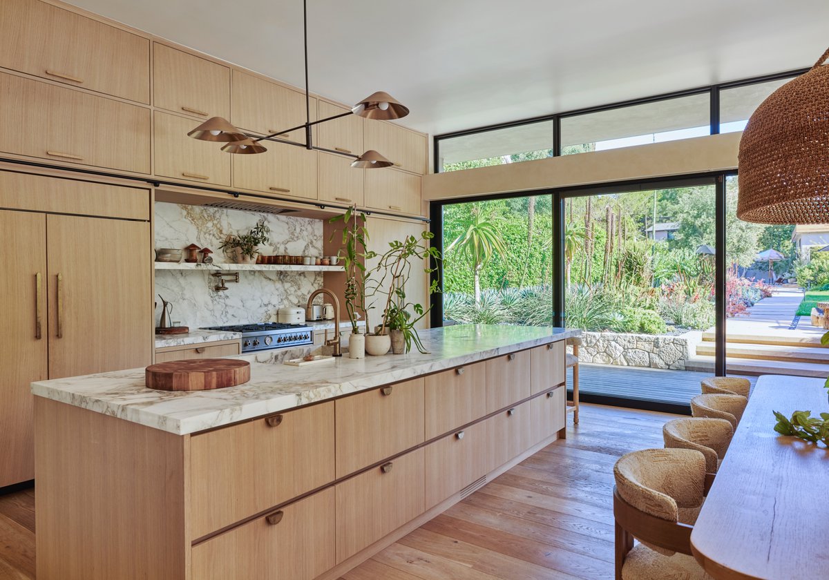 EllimanCA's tweet image. Where Mountains Meet Sea 🌄

Nestled in the serene beauty of Topanga, this private estate offers the perfect blend of luxury and tranquility. [Listing: Mark Kitching | bit.ly/1418-Bonnell]  ⁠#EllimanCalifornia  #LosAngeles