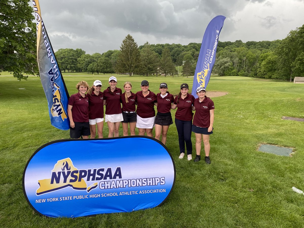 Hayden Knapp places 2nd at the NYSPHSAA Girls Golf Championship!  Section 2 took 1st place for team! Way to go ladies!