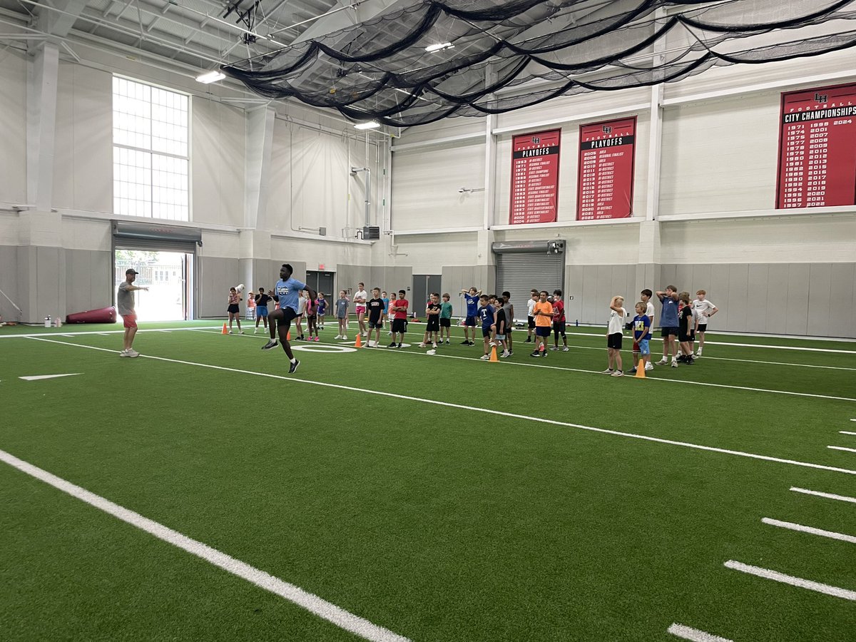 LHHS Track tweet media