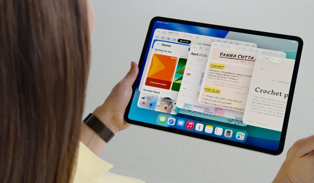fronk's tweet image. iPadOS: Okna si pamatují pozici, dají se snadno přichytit i měnit velikost. Kurzor je přesnější. Skoro jako na Macu. 😗 #WWDC25