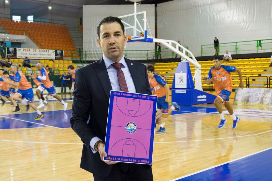 🎉 NORABOA, GONZALO! 🏀💙

Desde o Aircargobooking Ourense queremos felicitar con todo o noso agarimo a <a href="/Gonzalo_GV/">Gonzalo GV</a> polo seu merecido ascenso á Liga ACB.

Gonzalo foi o noso adestrador durante moitos anos, deixando unha pegada inesquecible no club, na cidade e en toda a afección.