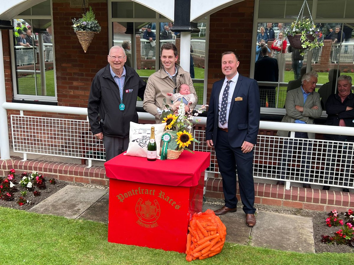 Tom Denham 🏇 tweet media