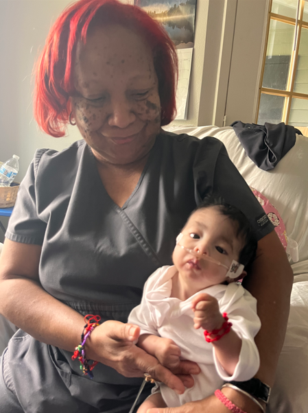 This moment reminds us of the powerful role compassionate nursing plays in the lives of the families we serve. Here is sweet Sarah being held by her dedicated nurse, Maria. Maria’s attentive care brings comfort and peace to Sarah and her family during their journey.
#HALOS