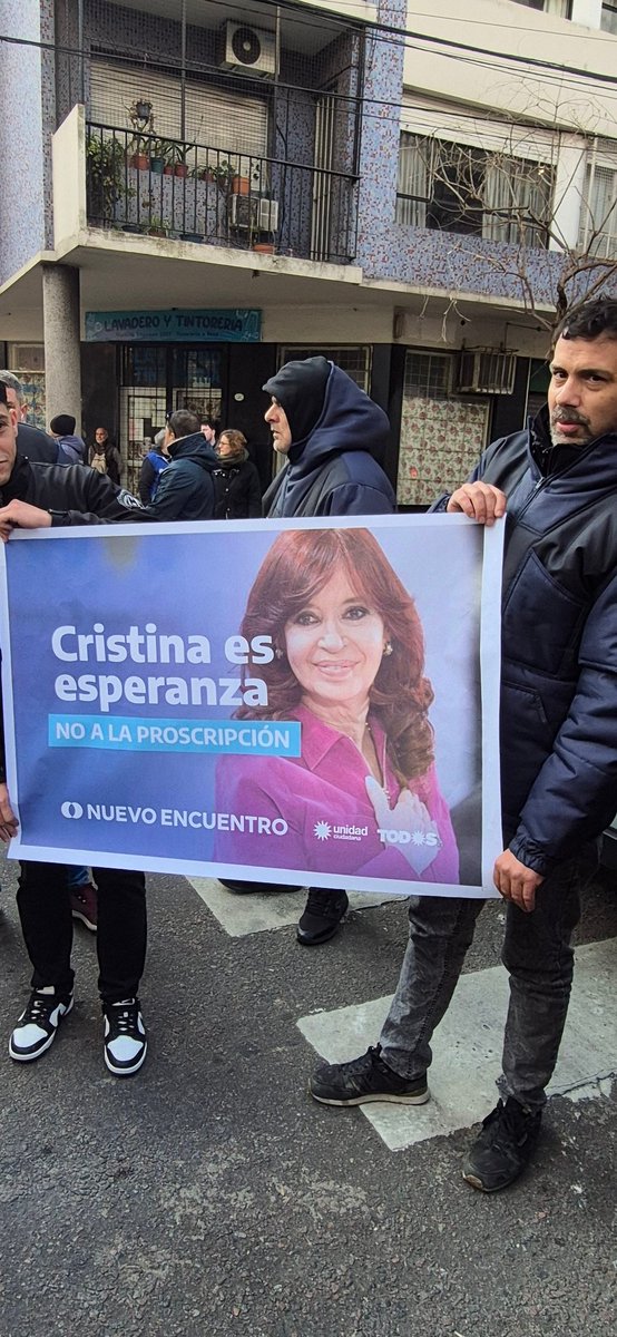 FabianWaldman's tweet photo. En el PJ antes del discurso de Cristina. https://t.co/sFGakGcfMj