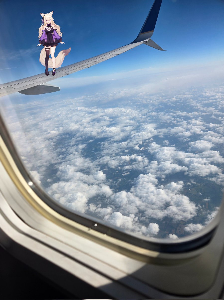 Hachiko_kitsu's tweet photo. Hachiko: こんキツ〜I'm off to Hawaii everyone, I'll miss chu!!!! Weeeeee! 🦊✨✨✨
Captain: ATTENTION PLEASE! There's an unidentified fox girl on the wing!!!!
🦊💜
#Datfoxxo
#traveling https://t.co/pPxgX0QNh9
