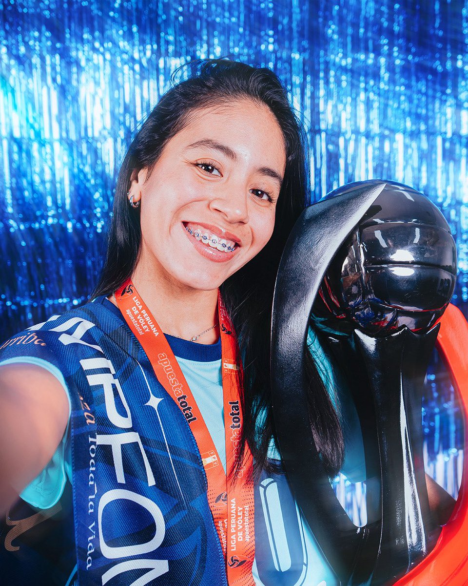 ¡𝑮𝒓𝒂𝒏𝒅𝒆, 𝒁𝒂𝒉𝒊! ☺️💙🏆🏆

#BicampeonasConCorazón
#ArribaAlianza
#ConAlianzaSiempre