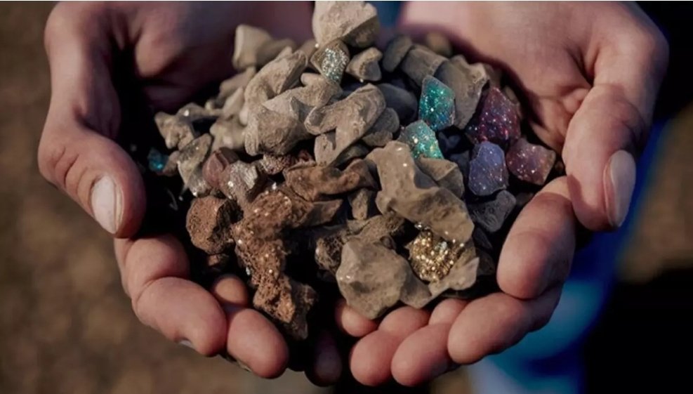 kadimbilgilerr's tweet image. İnsan bedeninde Kur’anın sure sayısı kadar (114) #element vardır. Hangi element eksikse hastalık konusudur. O eksik olan taş hastalığın ilacıdır.( Ali İhsan TOLA)