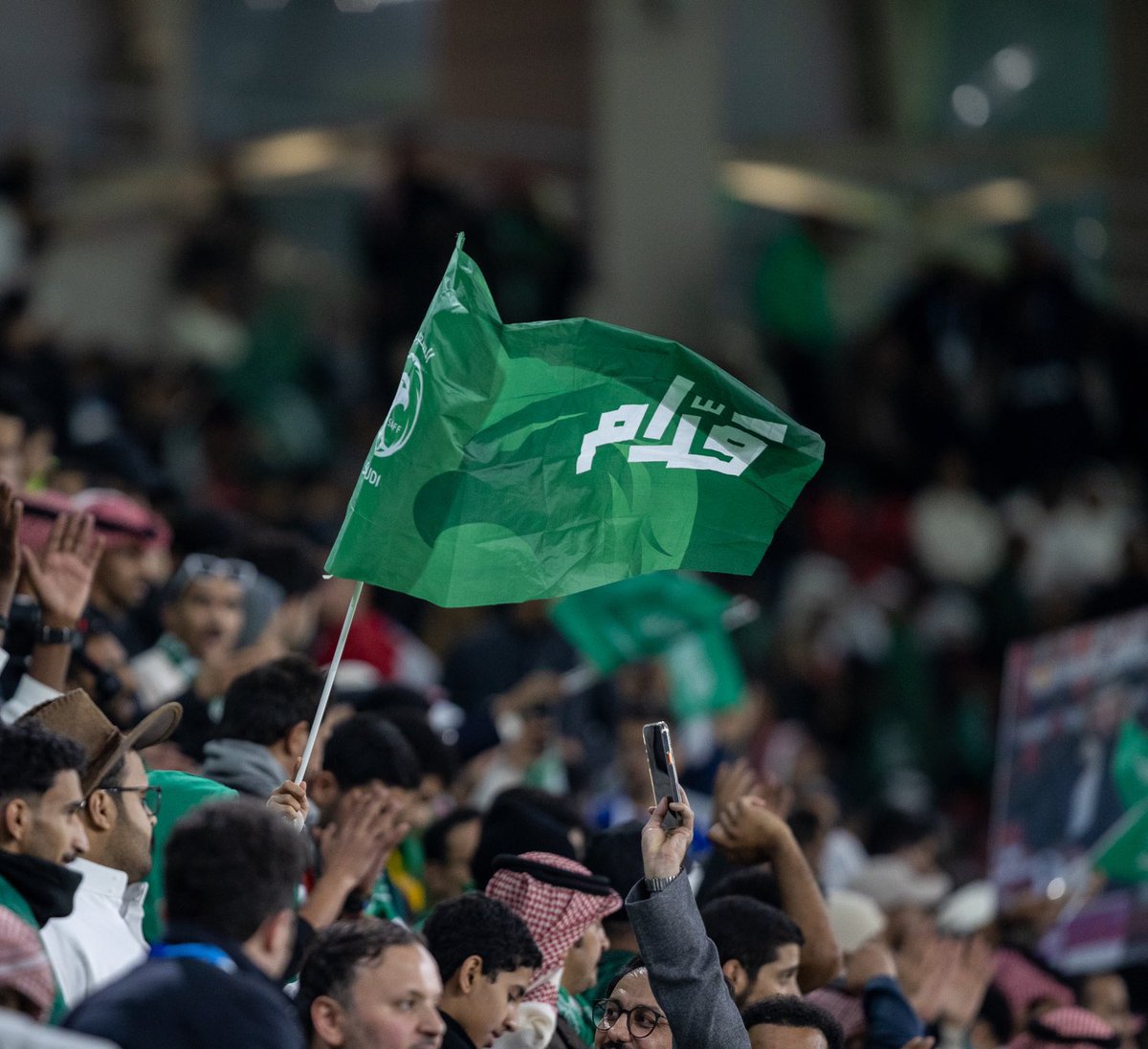 جمهور الوطن 🇸🇦

موعدنا غدًا مدرجات الجوهرة 🤩🏟️

الـ 4:30 مساءً موعد فتح المدرجات ⏰

#كلنا_مع_الأخضر 💚
#السعودية_أستراليا