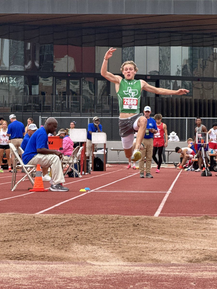 KelseyFillmon's tweet photo. Class of 2026 Jumper
Kember Briley
Eldorado HS

LJ: 22-11.75
TJ: 44-11.5
2A State Qualifier

Kember is a great kid with a work ethic that is unmatched. Great GPA and will major in engineering or marketing. 

Don’t miss out on this kid!

#EldoTF https://t.co/uXER7WAw48