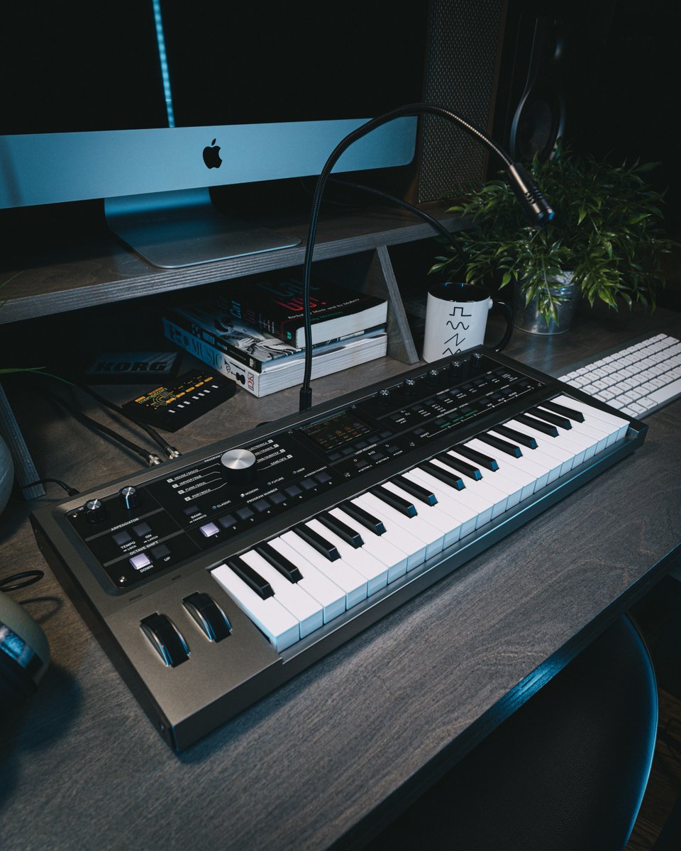 What’s the first song you’d play if you had this microKORG2 in front of you right now?

#microKORG2 #Synth #KORG
