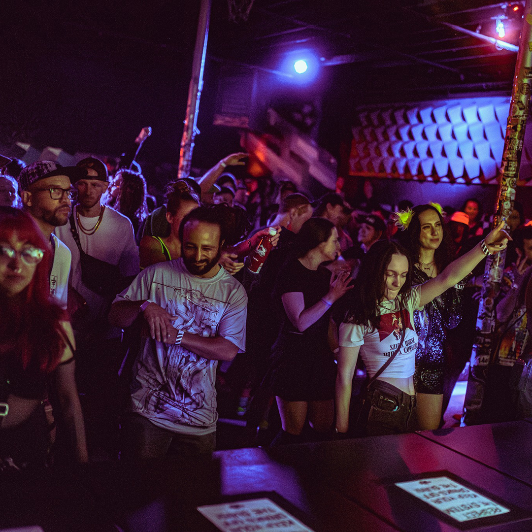 The Black Box (@theblackbox5280) on Twitter photo This week || The Black Box
6.10: <a href="/subdotmission/">Sub.mission</a> Electronic Tuesdays w/ <a href="/barookamusic/">ɮǟʀօօӄǟ</a> & DOTSQRD
6.12: <a href="/ReconDNB/">ReconDNB</a> - <a href="/Loxycylon/">Loxy</a>, John Glist, Faded Lazer
6.13: <a href="/adsfradio/">androids dungeon radio</a> - <a href="/Starkey/">starkey</a>, Sinistarr, <a href="/muxmool/">Old Man Raver</a>
6.14: <a href="/djmurkury/">Murkury</a> w/ <a href="/SunkenFrequency/">Arthus</a>, <a href="/DuperMusic/">Duper Music</a>
blackboxdenver.co This week || The Black Box
6.10: <a href="/subdotmission/">Sub.mission</a> Electronic Tuesdays w/ <a href="/barookamusic/">ɮǟʀօօӄǟ</a> & DOTSQRD
6.12: <a href="/ReconDNB/">ReconDNB</a> - <a href="/Loxycylon/">Loxy</a>, John Glist, Faded Lazer
6.13: <a href="/adsfradio/">androids dungeon radio</a> - <a href="/Starkey/">starkey</a>, Sinistarr, <a href="/muxmool/">Old Man Raver</a>
6.14: <a href="/djmurkury/">Murkury</a> w/ <a href="/SunkenFrequency/">Arthus</a>, <a href="/DuperMusic/">Duper Music</a>
blackboxdenver.co