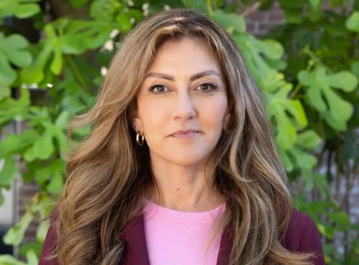 Yesilgöz wil een kabinet met Frans Timmermans als premier mogelijk maken!
Dat wordt de totale ONDERGANG van Nederland! 
Yesilgöz is een VERRADER! 

Doe een ❤️ &amp; RT als je het eens bent!