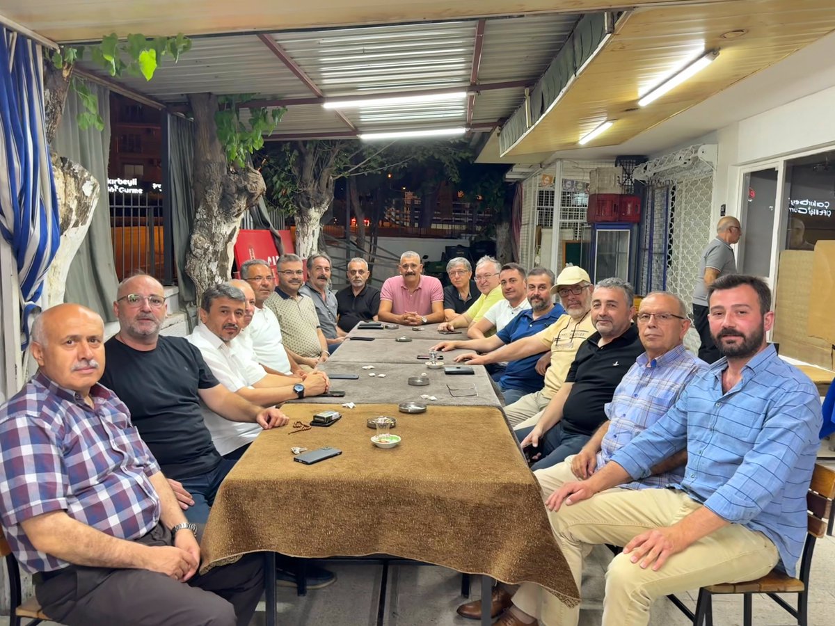 #KurbanBayramı vesilesiyle; İl Başkanlığım döneminde Partimizde beraber görev yaptığımız kıymetli dostlarla bir araya gelerek hasbıhal ettik. 

Birlikte omuzladığımız mücadelelerin hatıralarını yad ettiğimiz bu anlamlı buluşmada; vefa, kardeşlik ve dayanışma duygularımızı