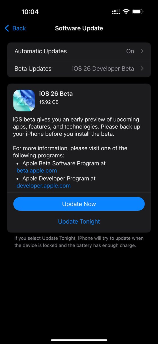 aeripnk's tweet image. here goes everything… also SIXTEEN GIGABYTES??? #wwdc25 #ios26 #ios26beta