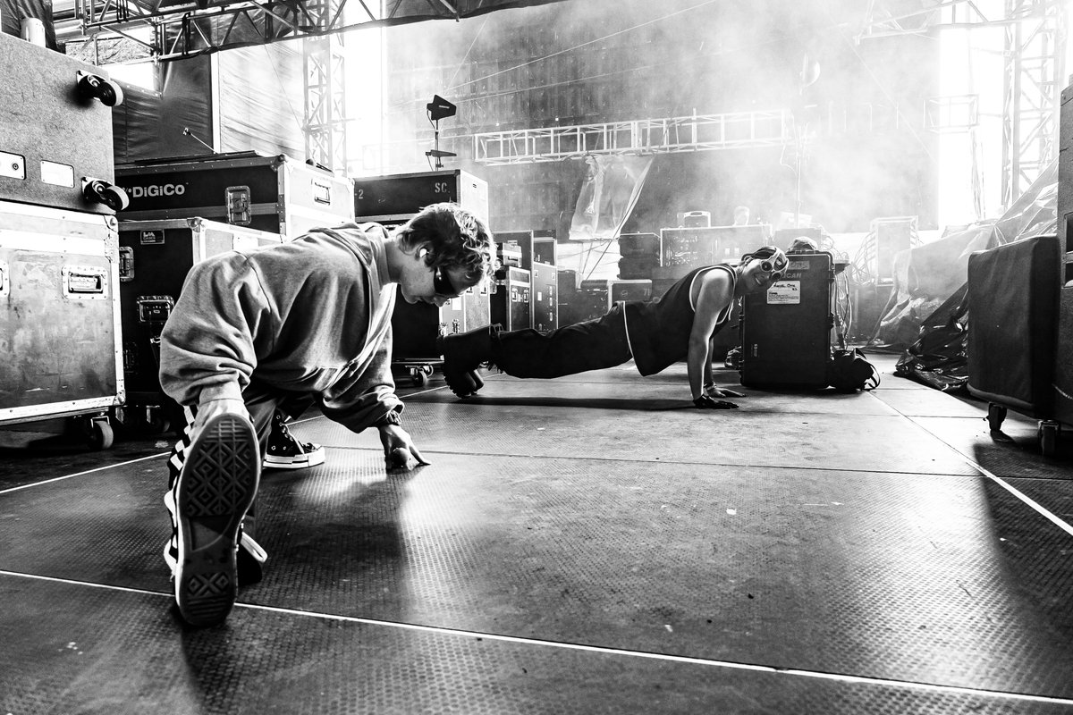 .<a href="/JoeyValence/">JOEY VALENCE</a> and Brae at <a href="/GovBallNYC/">Gov Ball</a> day 3. 

📸 Maria-Juliana Rojas