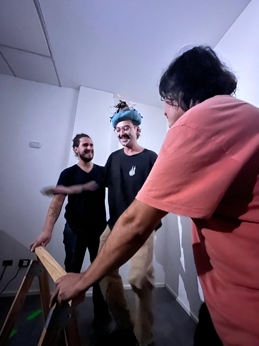 mae_untref tweet media