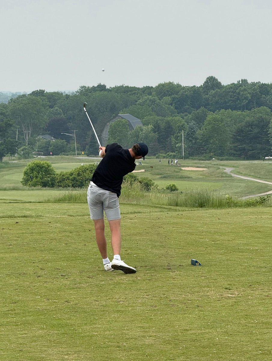 cbaalbany's tweet image. Congrats to CJ Strong '25 who shot a final round 68 to finish 2nd at New York State Boys High School Golf Championships. He finished w/ a 2 day total of -4. On a long & tough course, CJ was one of only 4 golfers, in a field of 99 players, to finish under par. Go Brothers!