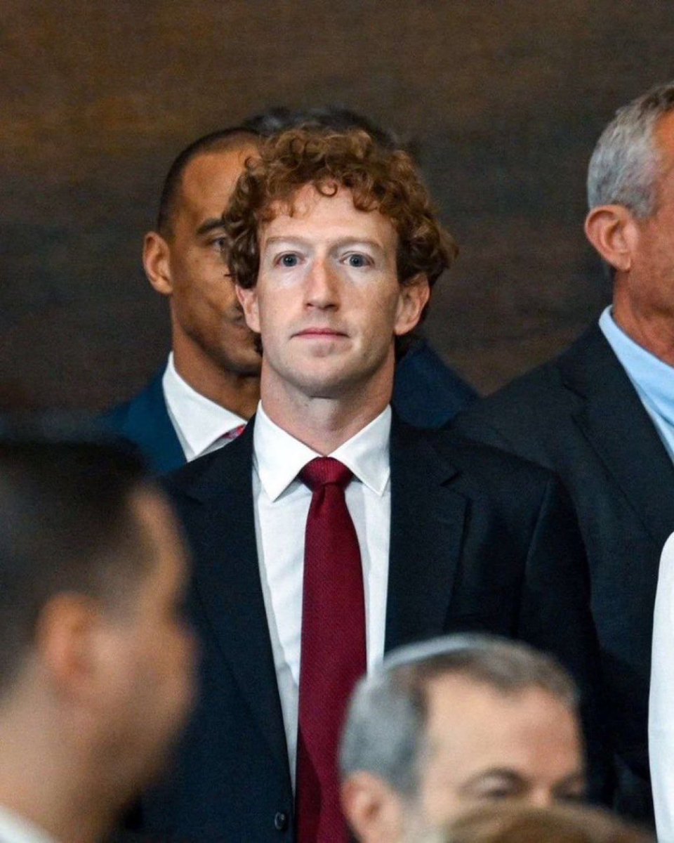 🚨BREAKING: Mark Zuckerberg wants to become part of the DOGE team.   

Do you trust Mark Zuckerberg?

YES or NO?