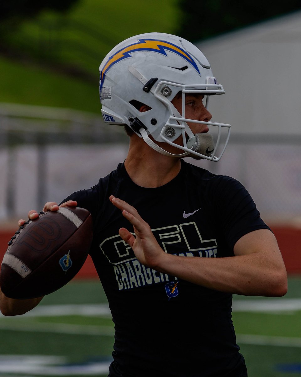 Jared Redding (@jarederedding) on Twitter photo New beginnings. 🏈⚡️🔥
<a href="/KnoxKiffinQB/">Knox Kiffin</a> x <a href="/ohschargers/">Oxford Charger Football</a>
#ChargerForLife
(📸: <a href="/shows_anderson/">Anderson Shows</a>, <a href="/ChargerVideo/">OHSP</a>) New beginnings. 🏈⚡️🔥
<a href="/KnoxKiffinQB/">Knox Kiffin</a> x <a href="/ohschargers/">Oxford Charger Football</a>
#ChargerForLife
(📸: <a href="/shows_anderson/">Anderson Shows</a>, <a href="/ChargerVideo/">OHSP</a>)