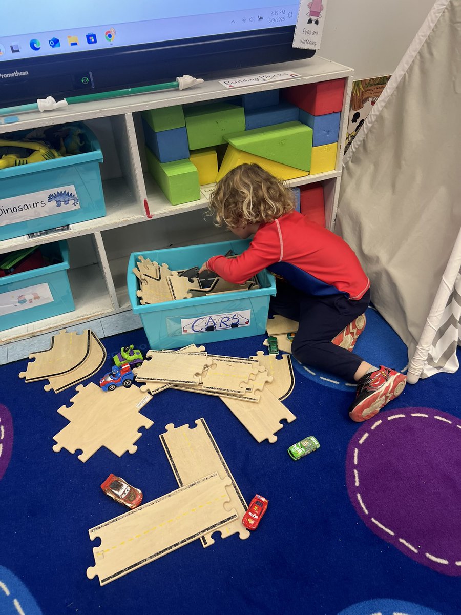 Mrs. Slevin tweet media