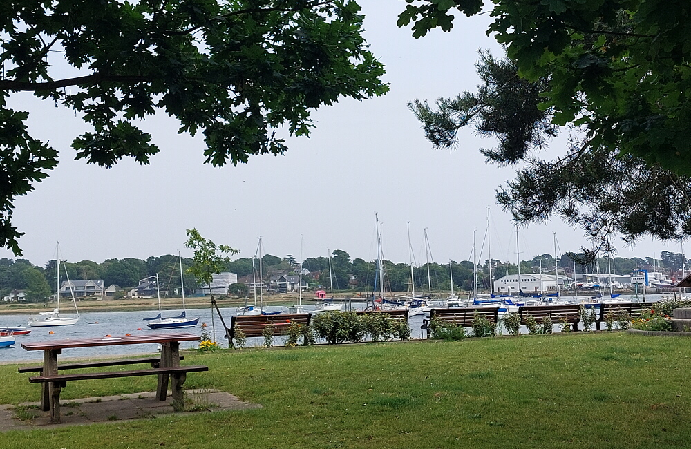 A break with a drink at Hamble Quay on Monday. Still quite breezy but the sun's come out.
