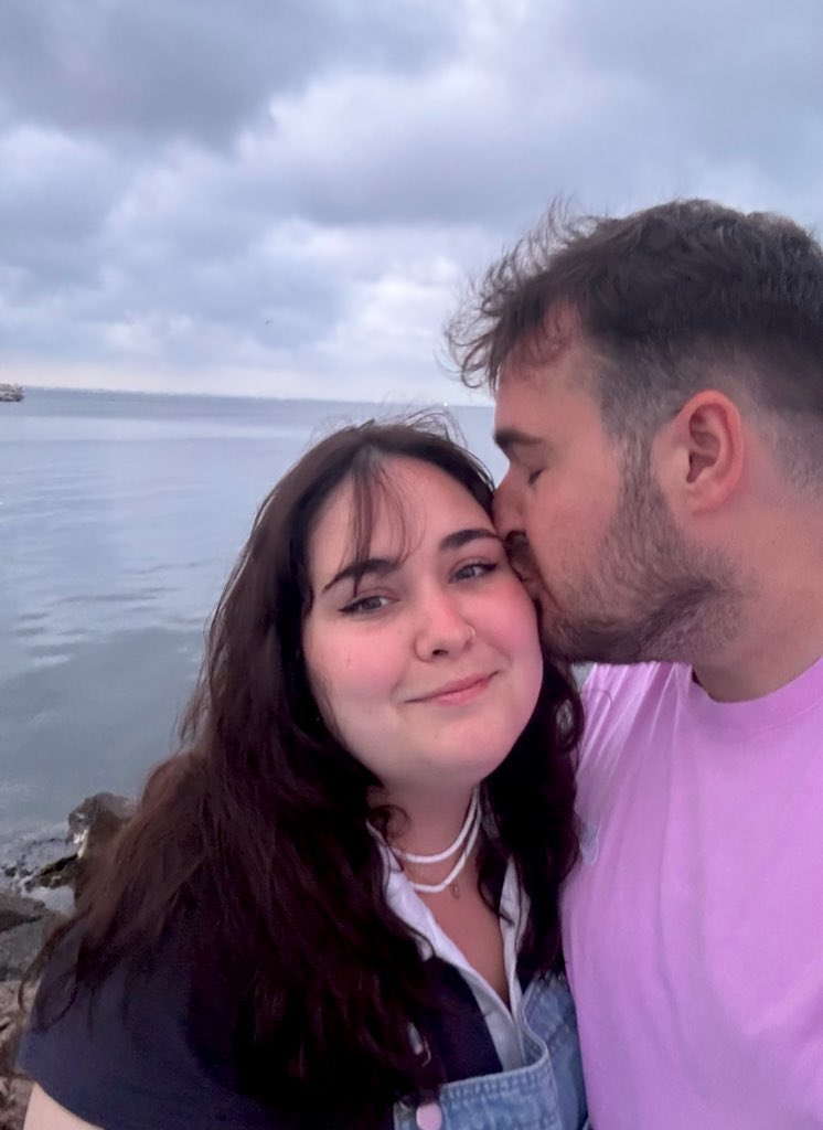 N ú r 🌿 tweet media