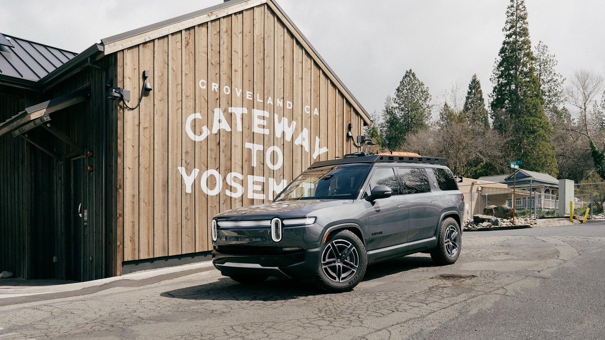 marsagco's tweet image. For a limited time through June 20, enjoy 15% off all Mars Adventure Gear — everything on the site, including Cybertruck and Rivian racks, crossbars, accessories, and rooftop tents. Use DAD15 at checkout. #FathersDay