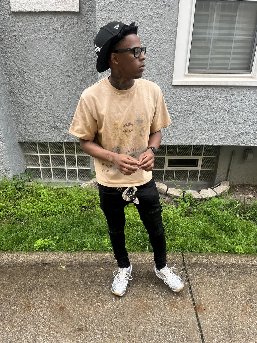 mobb_tied's tweet photo. Never Put Strangers In The Business ❗️ All The 🐍s They Trust My Vision #FreeWalk #FreeRondo https://t.co/kHYKqAHRSW