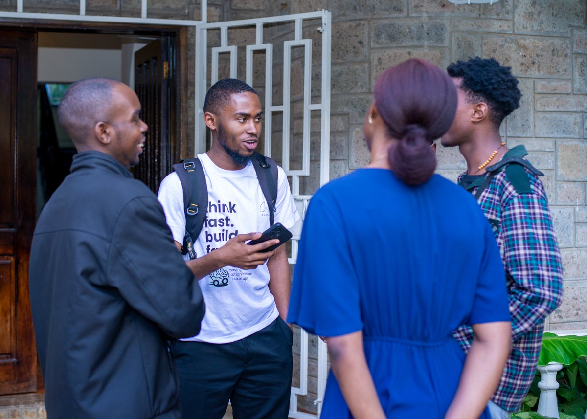 Huge congrats to Team PregMap, our AI Healthcare Hackathon champions! 
Their AI-driven solution, using digitized ANC records, will revolutionize antenatal care for moms-to-be in underserved regions preventing complications &amp; saving lives. True AI impact! #AIforGood #PregMap