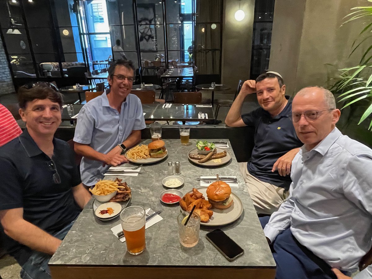 OrensteinYaron's tweet image. It was a great honor and pleasure to host Prof. Ziv Bar-Joseph from @CarnegieMellon at the Faculty of Life Sciences @goodmanfaculty at @ubarilan and hear about his research on foundation models in biology @Ayal_Hendel
