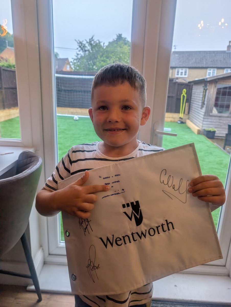 Thanks for signing this gift from John slingsby on Friday to my son. Hes just getting over his chickenpox so cheers boys <a href="/JohnTerry26/">John Terry</a> <a href="/NickDougherty5/">Nick Dougherty</a> <a href="/JustinRose99/">Justin ROSE</a>