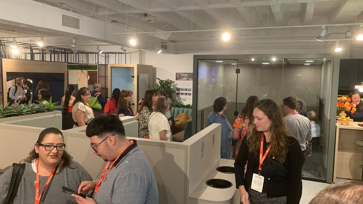 Spacestor tweet media