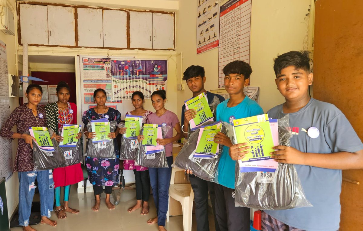 health.dsbcc.navsari (@dsbccnavsari) on Twitter photo નવસારી જિલ્લા આરોગ્ય વિભાગના આયુષ્માન આરોગ્ય મંદિર સુલતાનપુર દ્વારા અડોલેશન હેલ્થ ક્લબમાં તરૂણોને પર્સનલ હાયજિન, માનસિક આરોગ્ય, પોષણ તથા વ્યસનોની આડ-અસર અંગે માહિતી આપવામાં આવી.
#Healthcareforall
<a href="/GujHFWDept/">GujHFWDept</a> <a href="/NHMGujarat/">NHM Gujarat</a> <a href="/OfficerIec/">IEC: SBCC cell-Gujarat</a> <a href="/Dwivedi_D/">Dhananjay Dwivedi</a> <a href="/mdnhmgujarat/">Mission Director,National Health Mission,Gujarat</a> <a href="/aamsultanpur/">aam_sultanpur</a> નવસારી જિલ્લા આરોગ્ય વિભાગના આયુષ્માન આરોગ્ય મંદિર સુલતાનપુર દ્વારા અડોલેશન હેલ્થ ક્લબમાં તરૂણોને પર્સનલ હાયજિન, માનસિક આરોગ્ય, પોષણ તથા વ્યસનોની આડ-અસર અંગે માહિતી આપવામાં આવી.
#Healthcareforall
<a href="/GujHFWDept/">GujHFWDept</a> <a href="/NHMGujarat/">NHM Gujarat</a> <a href="/OfficerIec/">IEC: SBCC cell-Gujarat</a> <a href="/Dwivedi_D/">Dhananjay Dwivedi</a> <a href="/mdnhmgujarat/">Mission Director,National Health Mission,Gujarat</a> <a href="/aamsultanpur/">aam_sultanpur</a>
