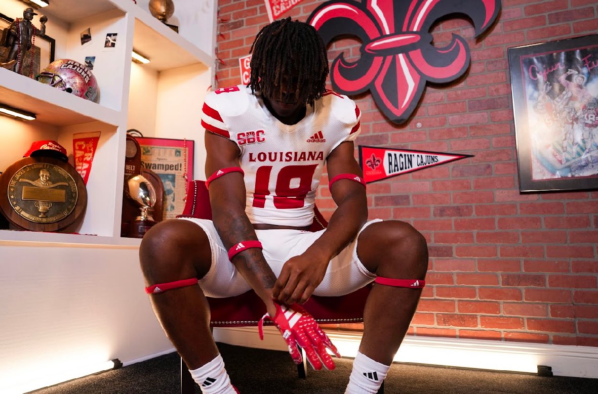 MicahNickerson3's tweet image. First Official visit @ the University of Louisiana 🤟🏽