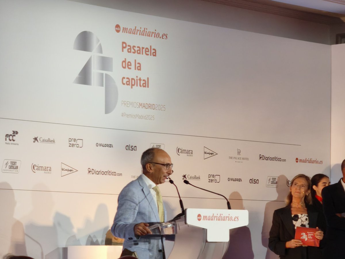 OjodeThot's tweet photo. Gracias a @Madridiario por el #PremiosMadrid2025 a la Innovación al Hospital Gregorio Marañón por nuestro proyecto para mapear el corazón de forma no invasiva en tiempo real. 
Gracias por vuestro apoyo a la Investigación y por el reconocimiento a @CardioHGUGM de #SomosElMarañón https://t.co/48Fgqmdi2W
