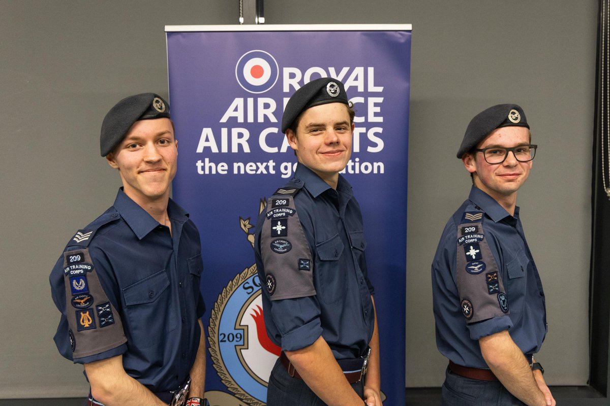 An overdue promotions post!

Earlier this year, we welcomed 3 new Corporals to the team, along with 3 promotions to Sergeant. Congratulations to Cpls Charles R, Jozefiak and Wilson; and Sgts Aldridge, Ashforth and Arnold!

#lookingfine209 #promotion