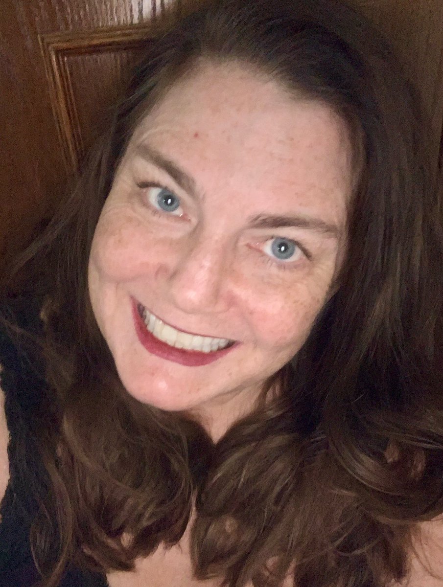 First order of business after being declared a senior as per Shoppers Drug Mart… I had a nap! Ohhh! I should go to Denny’s! Seniors menu! 😆 Any other discounts to be aware of???

#FrecklesRule 
#FabulousFiftyFive
#GoldenGirl