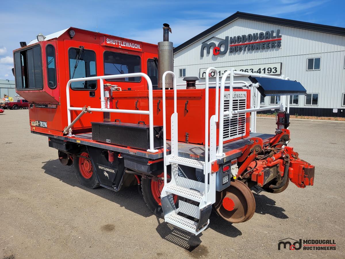 This 2015 Shuttle Wagon Commander SWX420 Railcar Mover will be featured in our upcoming online auction on June 23rd, based out of Emerald Park, SK.
This is a prime opportunity for companies in the rail, logistics, and industrial sectors to acquire a highly capable and