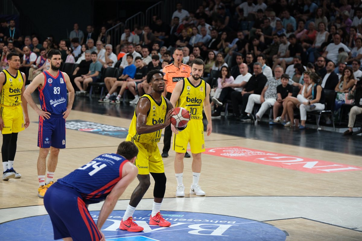 📸 Galibiyetimizden kareler

#YellowLegacy