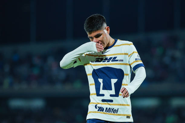 Lo de Piero Quispe es tristísimo. Llegó con gran cartel como la mejor incorporación del mercado para el C2024, pero nunca logró explotar, sumando problemas extra cancha. Terminó siendo otra historia como la de Silvio Torales o Del Prete.