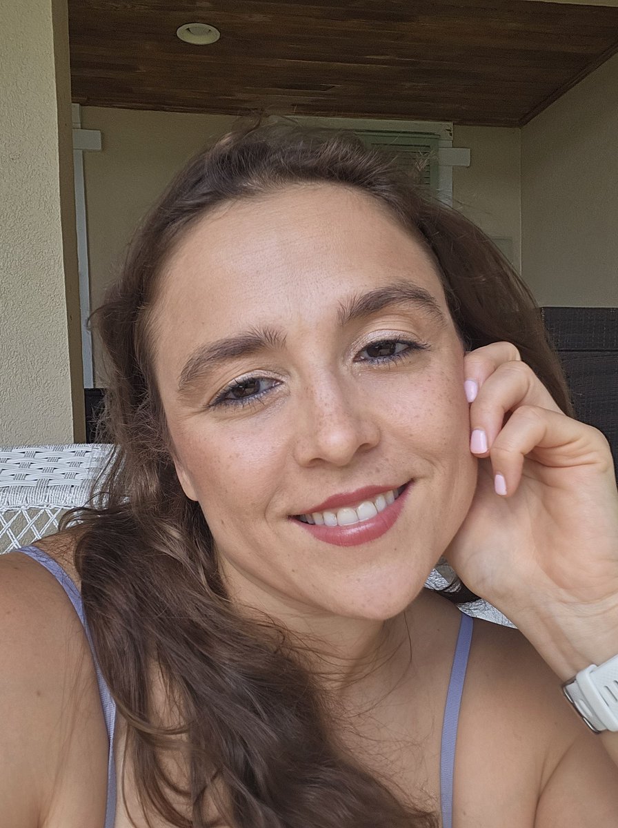 Just finished my fifth audition in three weeks! I'm still working on some new music too! Are you up to anything fun this week? Let me know! 

#actress #film #singer #songwriter #nofilter #noediting