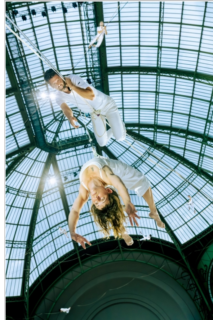 Coup de théâtre ! (@coup2theatre) on Twitter photo "VERTIGE" un spectable terrestre et aérien d'une beauté inouïe. Notre chronique renversante d'une soirée spectaculaire au <a href="/GrandPalaisRmn/">Le Grand Palais</a> VERTIGE (danse) – GRAND PALAIS | COUP DE THÉÂTRE "VERTIGE" un spectable terrestre et aérien d'une beauté inouïe. Notre chronique renversante d'une soirée spectaculaire au <a href="/GrandPalaisRmn/">Le Grand Palais</a> VERTIGE (danse) – GRAND PALAIS | COUP DE THÉÂTRE
