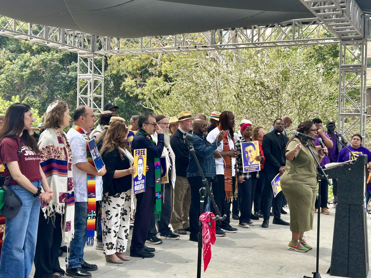 The labor movement is standing together to #FreeDavidEndRaids! 

We’re uniting with our Union siblings at Grand Park in DTLA today to demand an end to the ICE raids tearing apart our communities and call for the release of <a href="/seiucalifornia/">SEIU California</a> and <a href="/seiuusww/">SEIU USWW</a> President David Huerta!